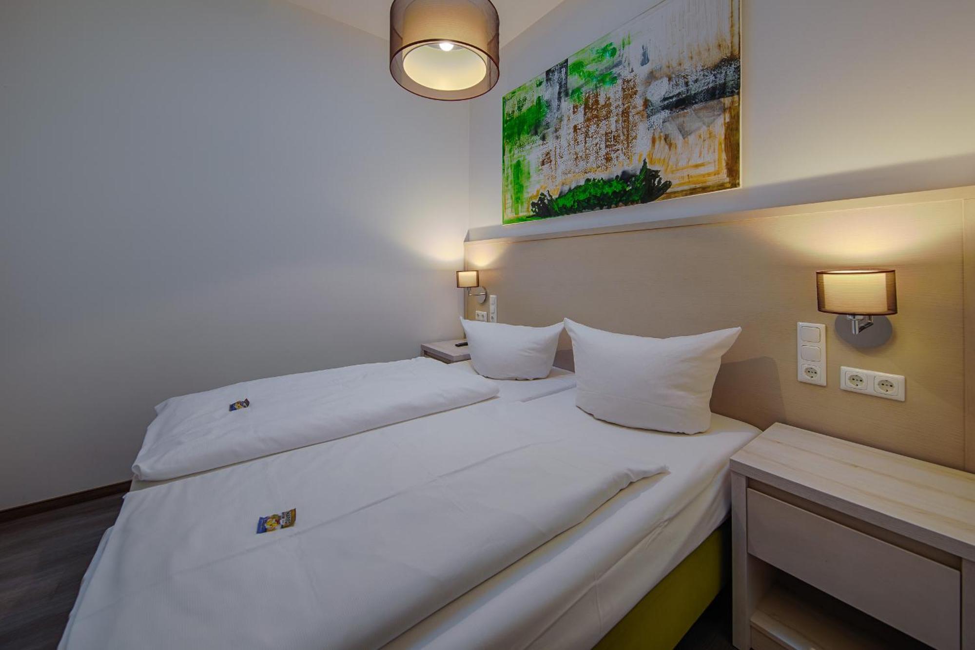 Hotel Fuersteneck Бернбург Экстерьер фото